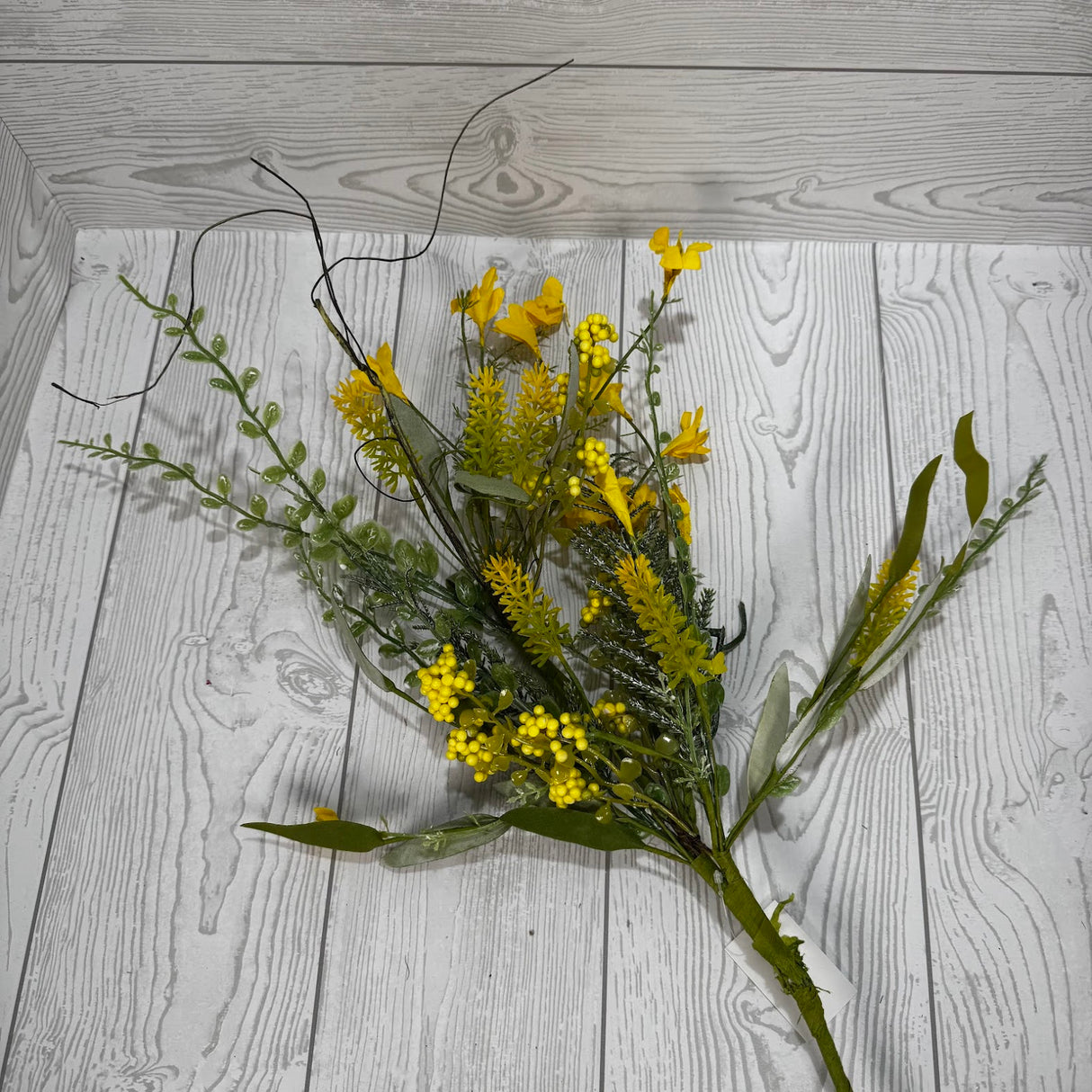 23" LEAVENDER BERRY SPRAY - YELLOW - 60919-YEL * GREEN PINK