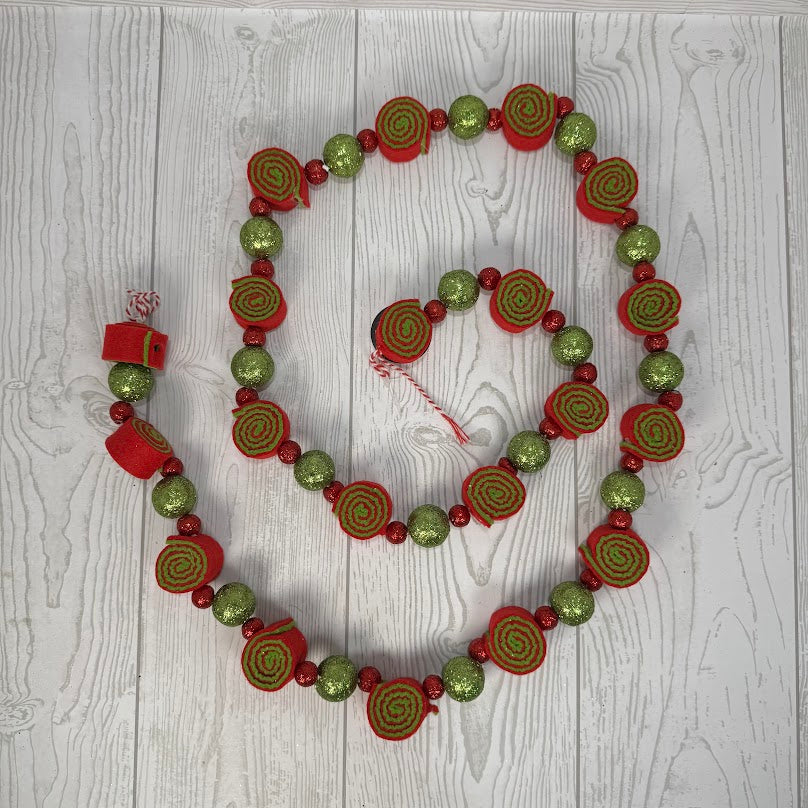 60" SWIRL CANDY CAKE BALL GARLAND - RED/GREEN - DC21810RDGR