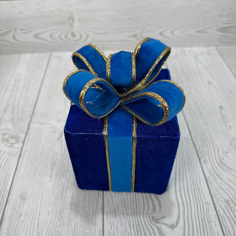 DECOR VELVET GIFT BOX SMALL H6XW4.5XD4.5 - BLUE - 86698BL