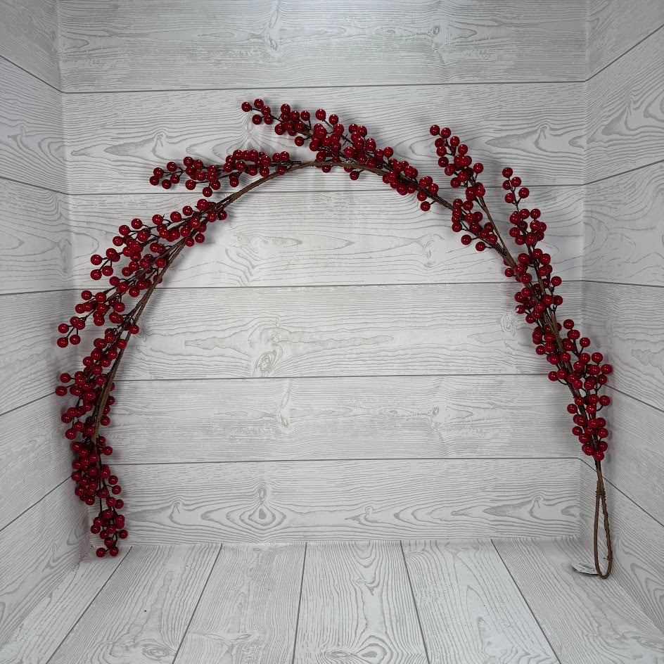 54" ROLLING HILLS BERRY GARLAND - DCGL6618