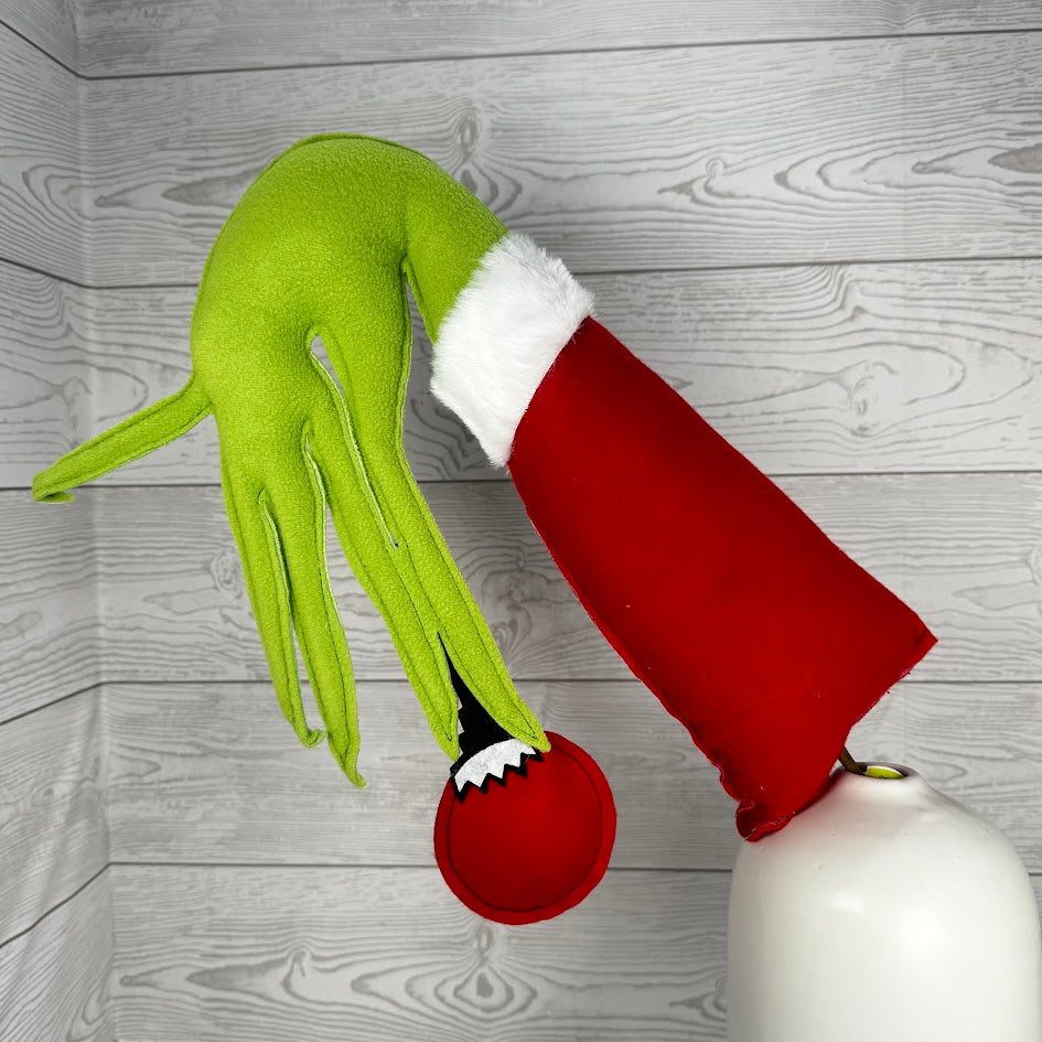 GREEN MONSTER HAND ORNAMNET PICK H23xW11 - RED/WHITE/GREEN - OO - 85512RWG