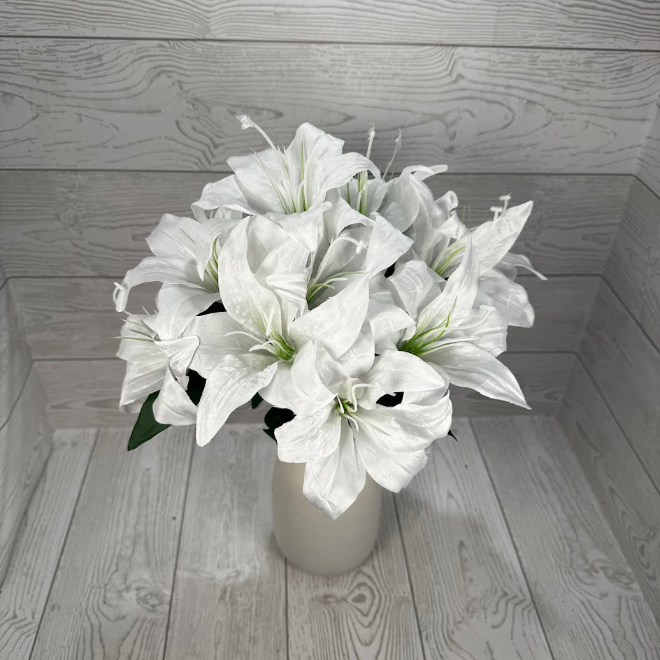 19IN TIGER LILY BUSH X11 - WHITE - 84852-WT * G