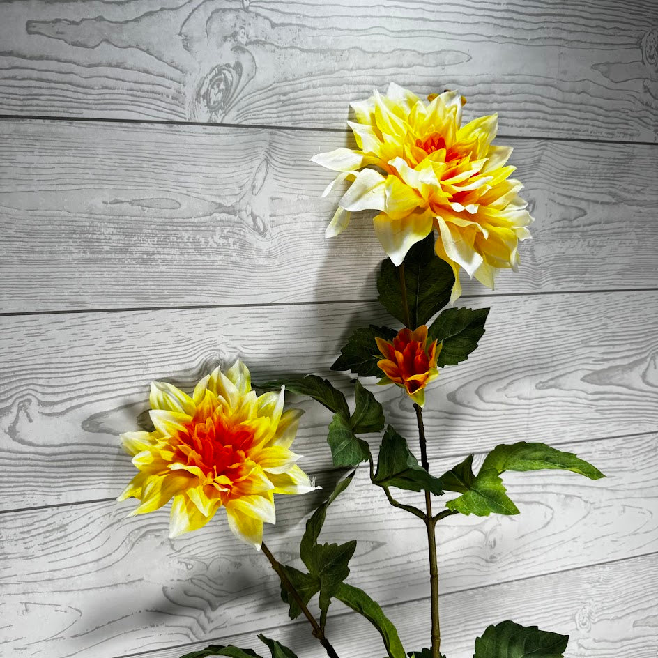 31" DAHLIA SPRAY - YELLOW - 28900 * OO