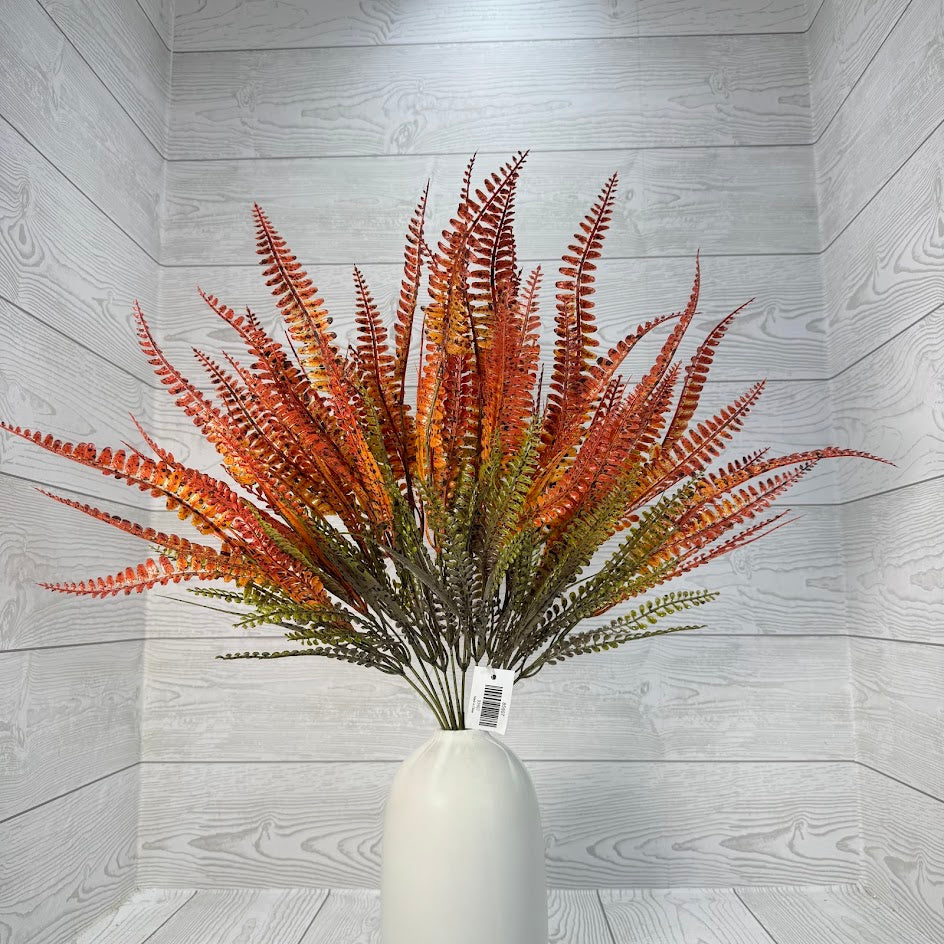 24IN MIXED PLASTIC FERN GRASS - 85907 * OO