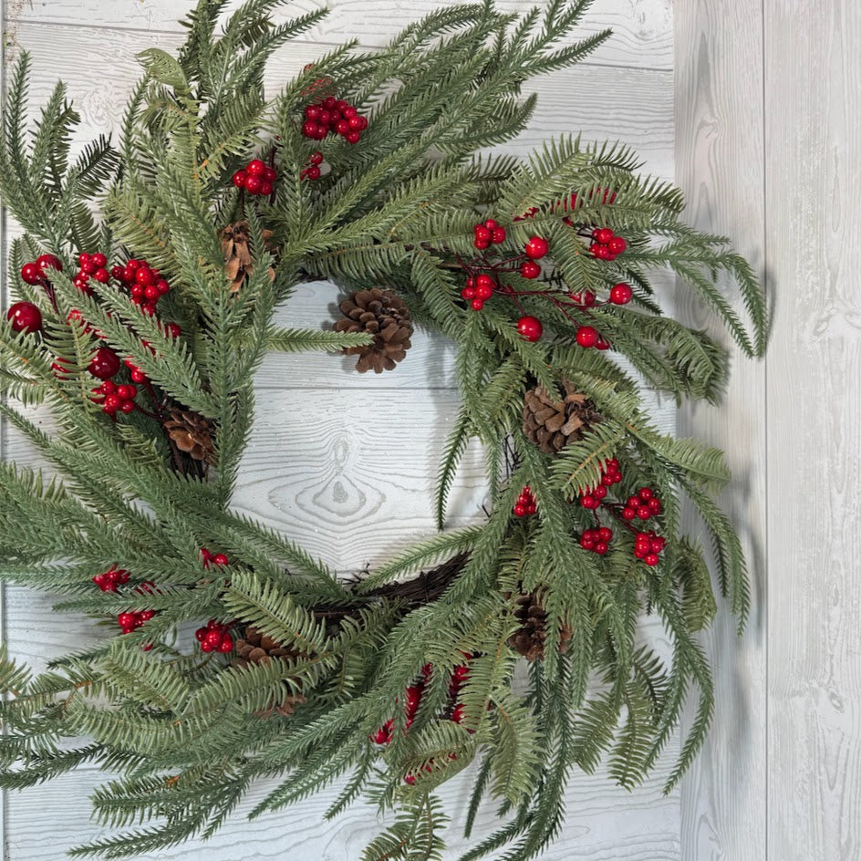 PLS PINE/BERRY WREATH 24" - 69482 * RD
