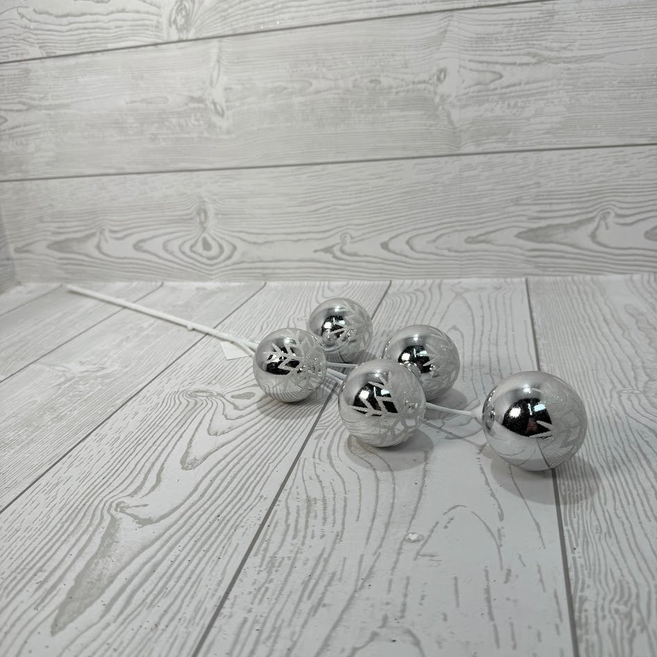 24" BALL SPRAY - SILVER/WHITE - 32265-SILVER  * BL