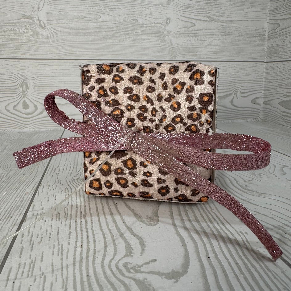 3.75" PINK LEOPARD PRINT GIFT BOX ORNAMENT - DC17742PK