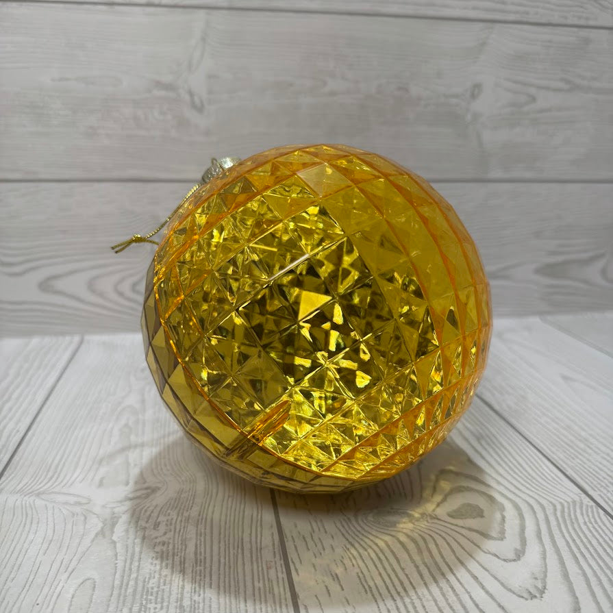 6" FACETED PLASTIC BALL ORNAMENT - GOLD - DCORN6111DKGD
